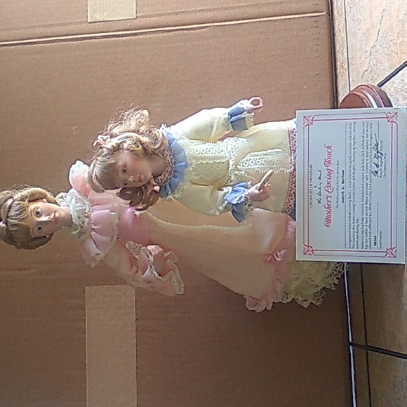Vintage Danbury Mint Porcelain Mother & Daughter Dolls with Certificate - Picture 1 of 12